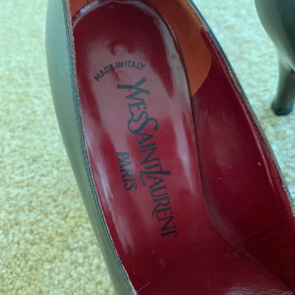 Vintage Yves Saint Laurent Grey Leather Pumps 35.5 - Picture 4 of 6